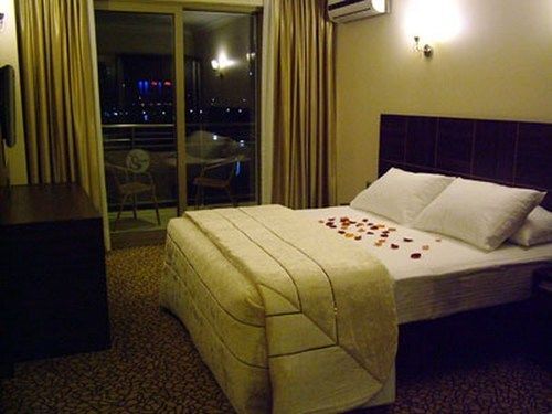 Suena Hotel Çeşme Zewnętrze zdjęcie